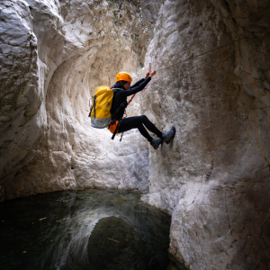 Barranquismo en el Barranco del Infierno – Rápel técnico en Alicante