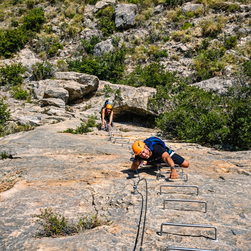 Progresión técnica sobre roca equipada