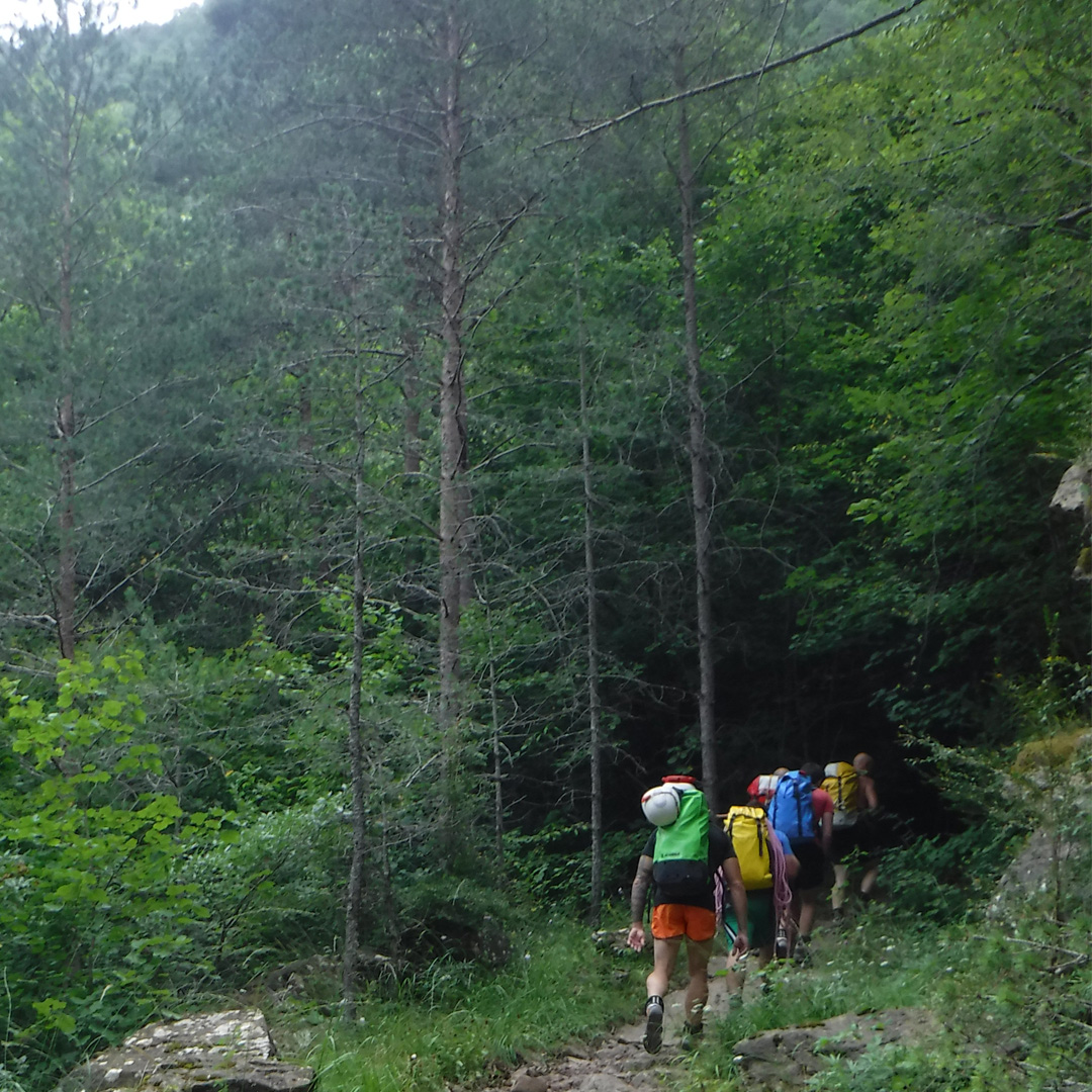 PIRINEOS TRONKOS Y BARRANCOS PIRINEOS TRONKOS Y BARRANCOS