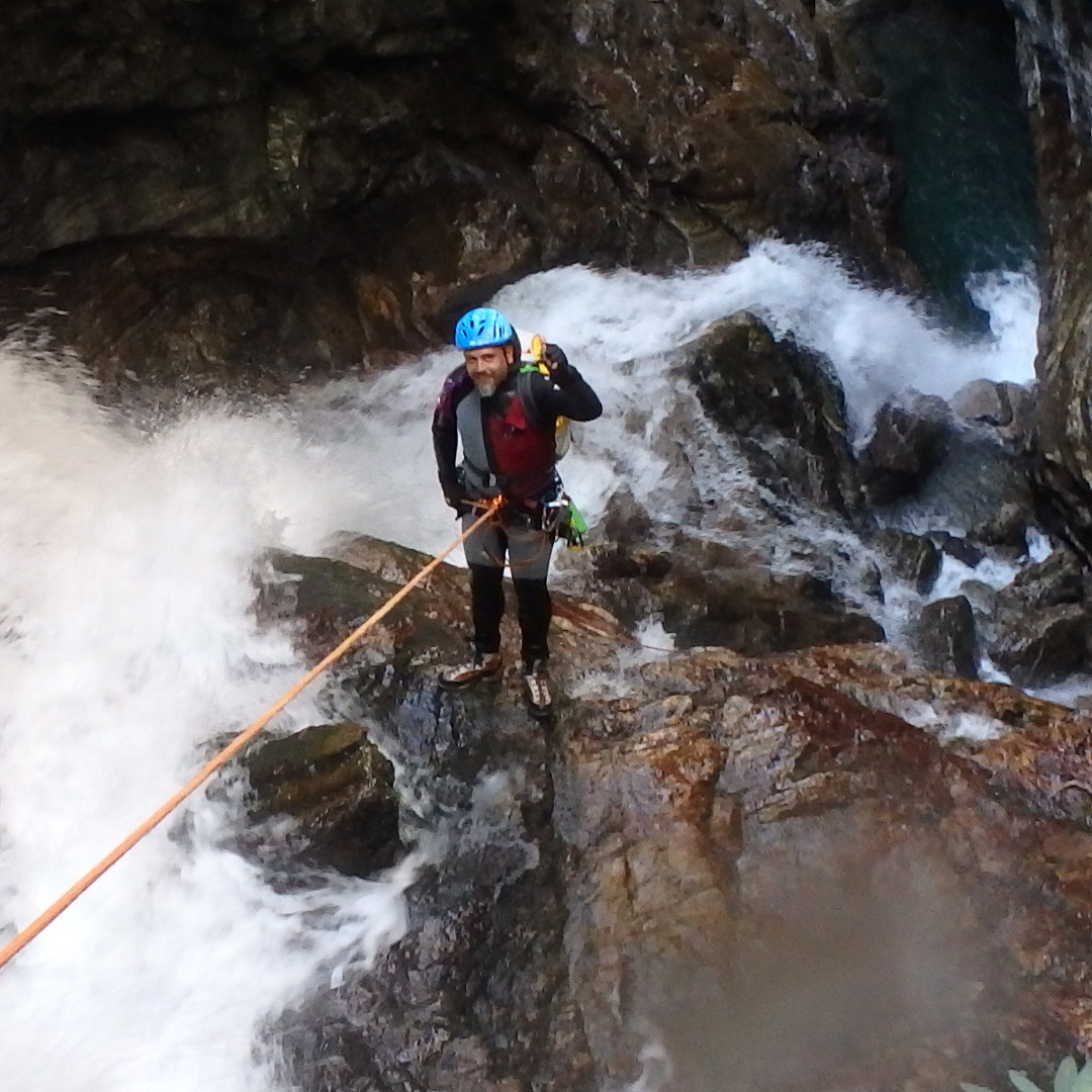 PIRINEOS TRONKOS Y BARRANCOS PIRINEOS TRONKOS Y BARRANCOS