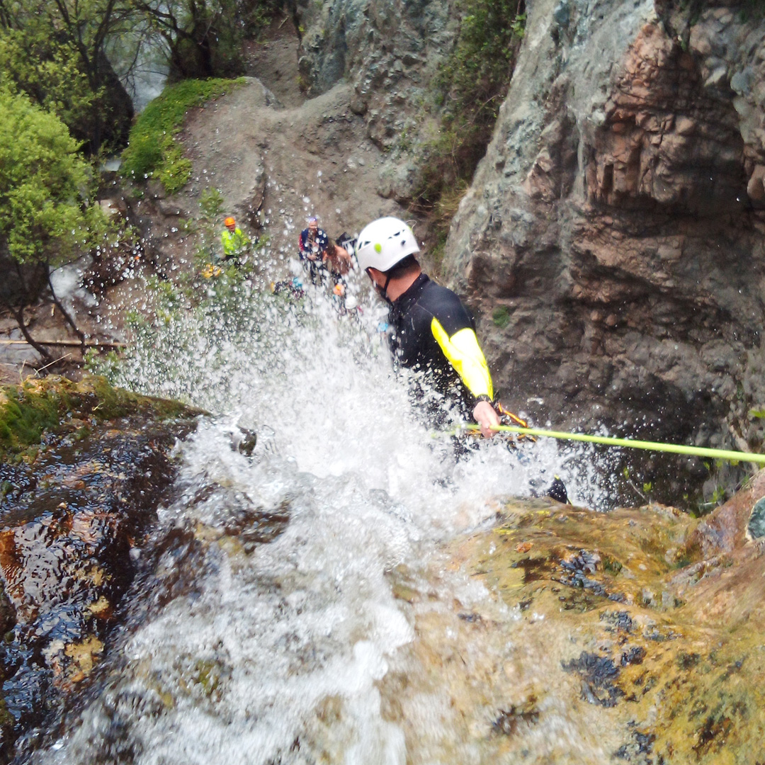 Barranco de Jorox con tronkos y barrancos Barranco de Jorox con tronkos y barrancos