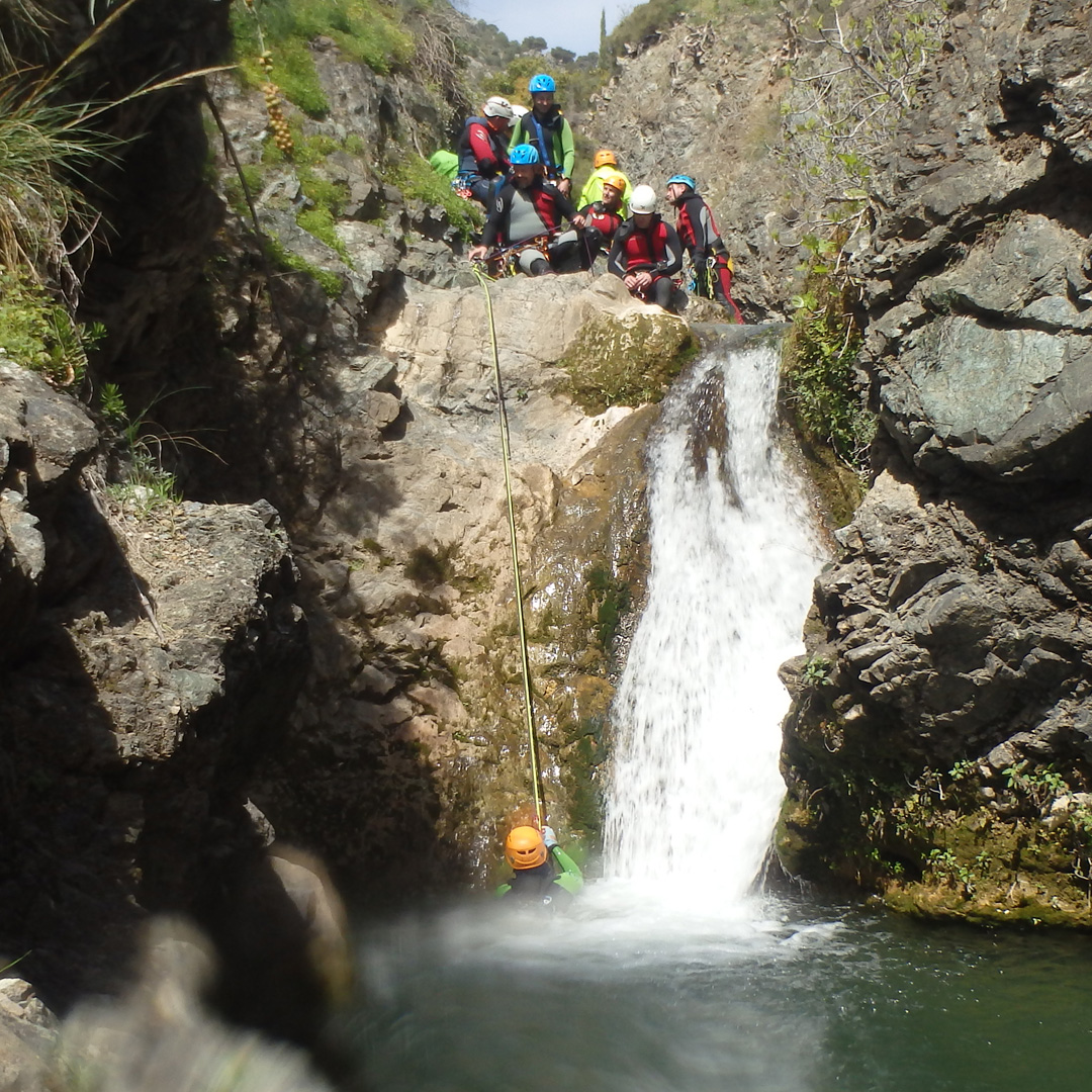 Barranco de Jorox con tronkos y barrancos Barranco de Jorox con tronkos y barrancos