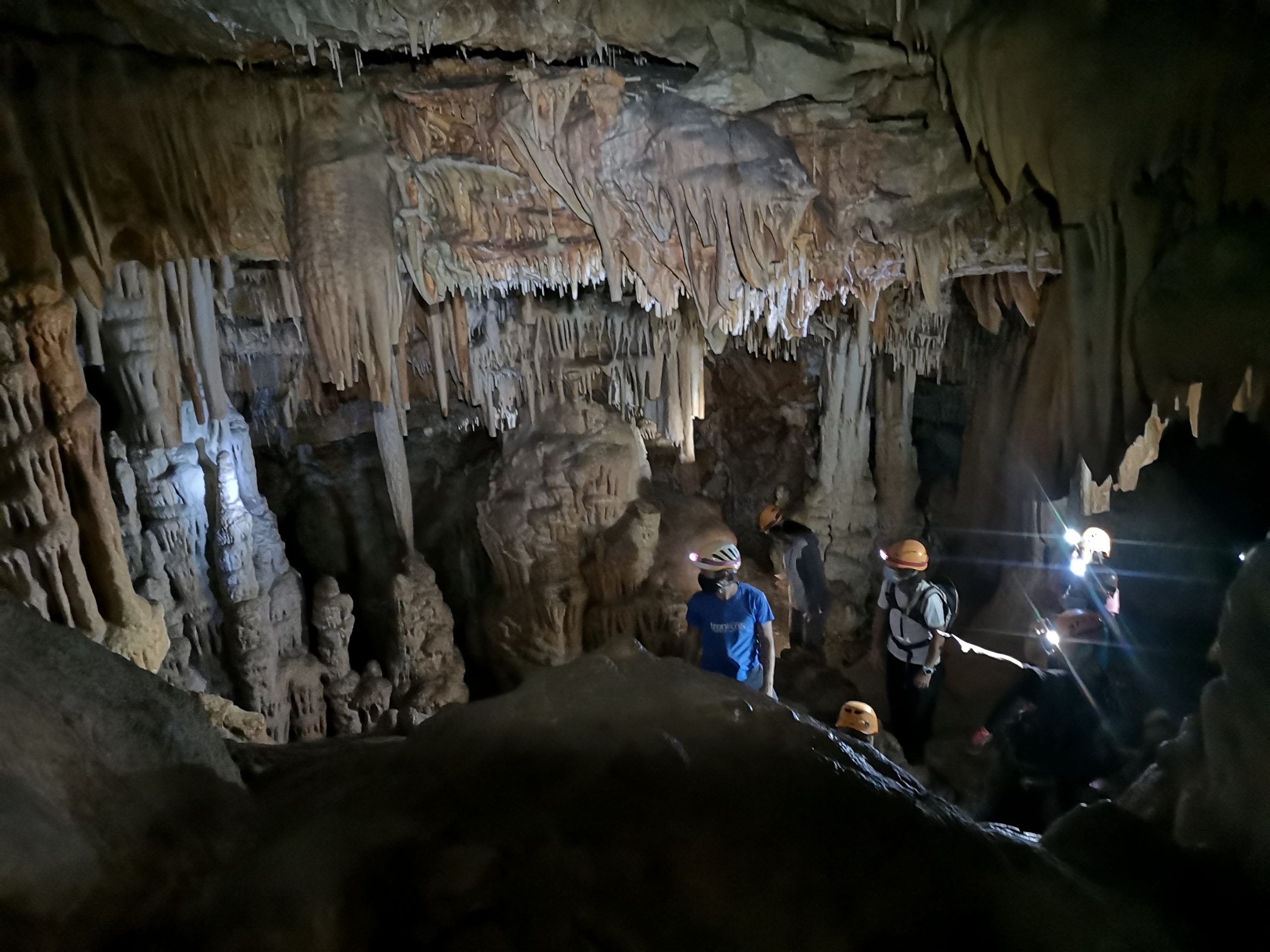Escapada de Multiaventura en Tous con Tronkos y Barrancos Escapada de Multiaventura en Tous con Tronkos y Barrancos