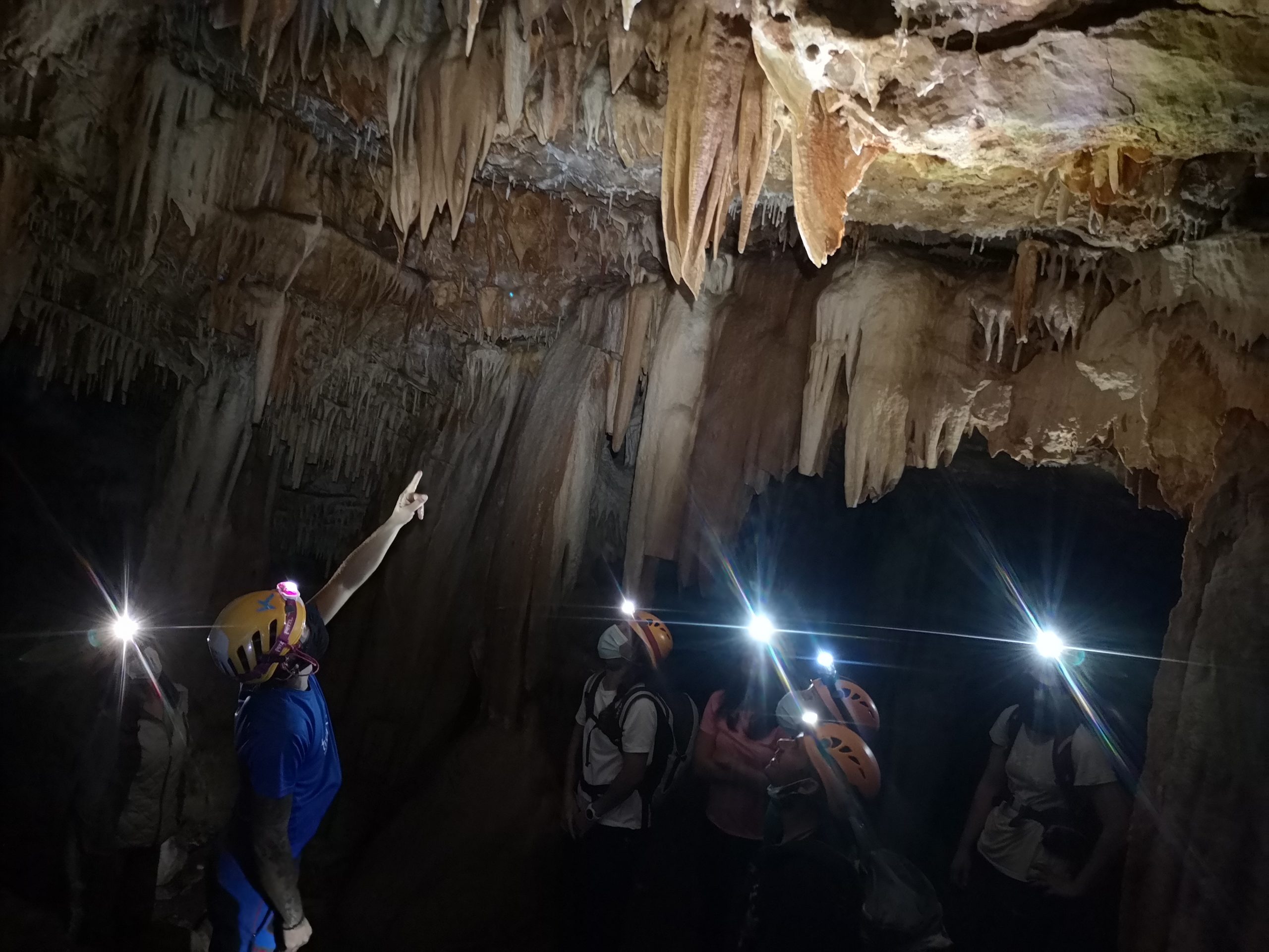 Escapada de Multiaventura en Tous con Tronkos y Barrancos Escapada de Multiaventura en Tous con Tronkos y Barrancos