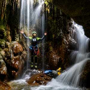 Barranquismo en la Cueva de Turche (Valencia)