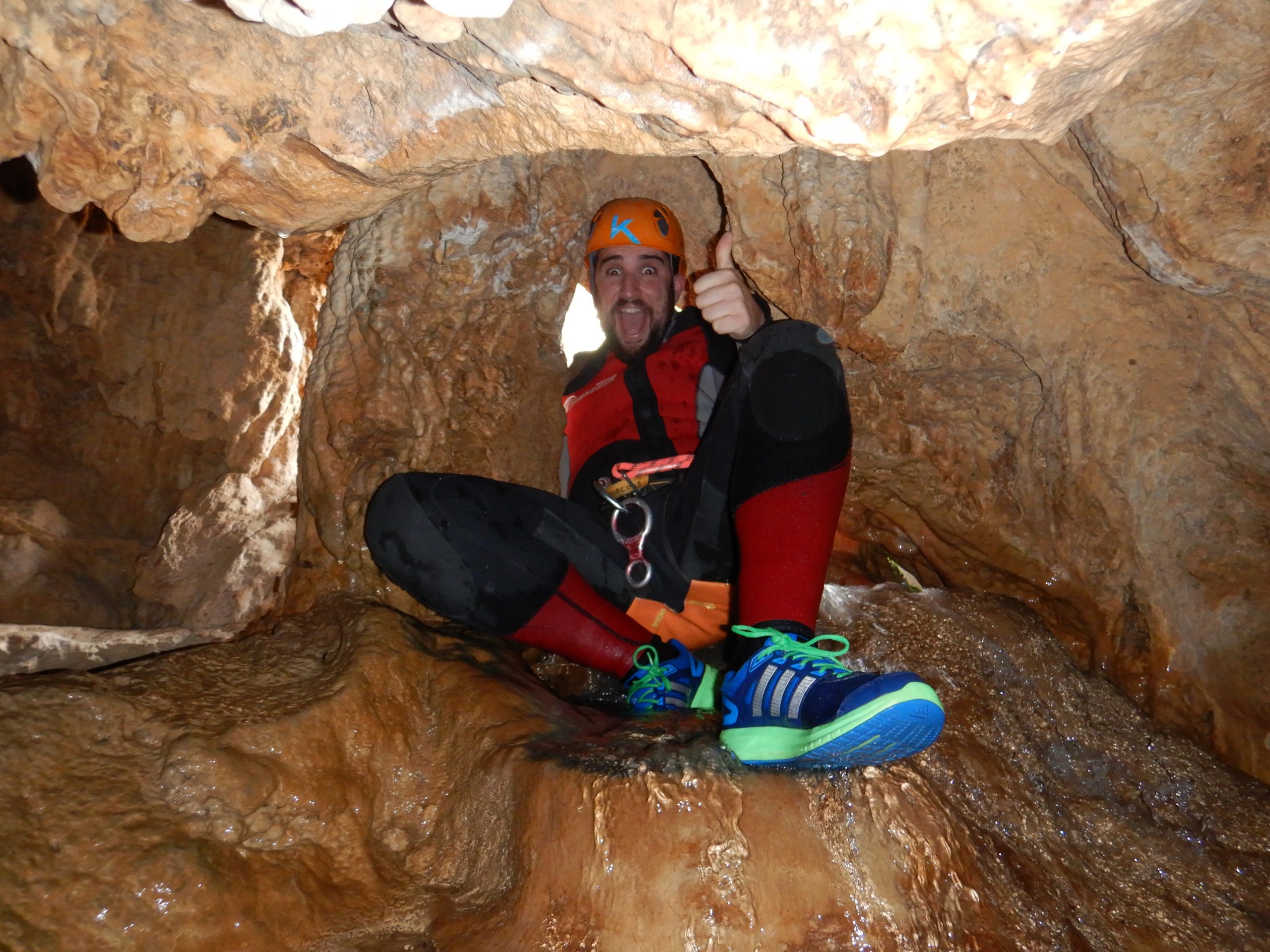Barranquismo en las Cuevas del Turche Barranquismo en las Cuevas del Turche
