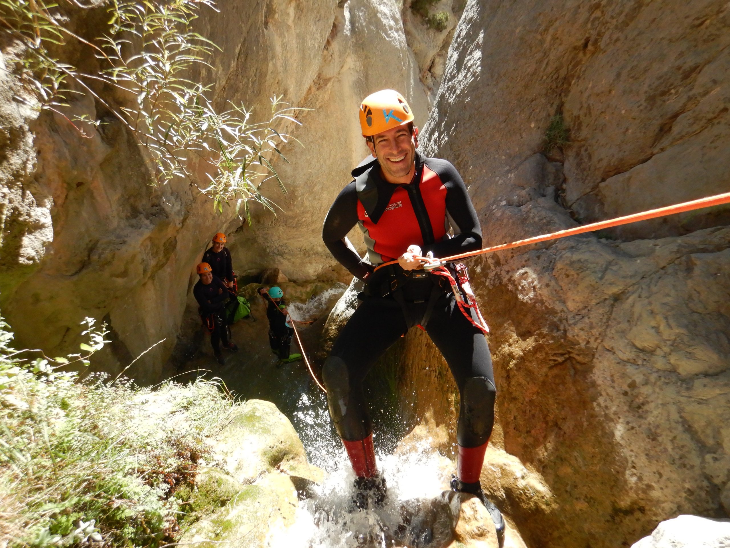 Actividades de Barranquismo en Barranco de Zucaina o Centenar Actividades de Barranquismo en Barranco de Zucaina o Centenar