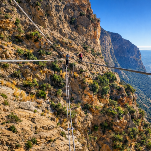 Puente tibetano en la vía ferrata de Callosa de Segura