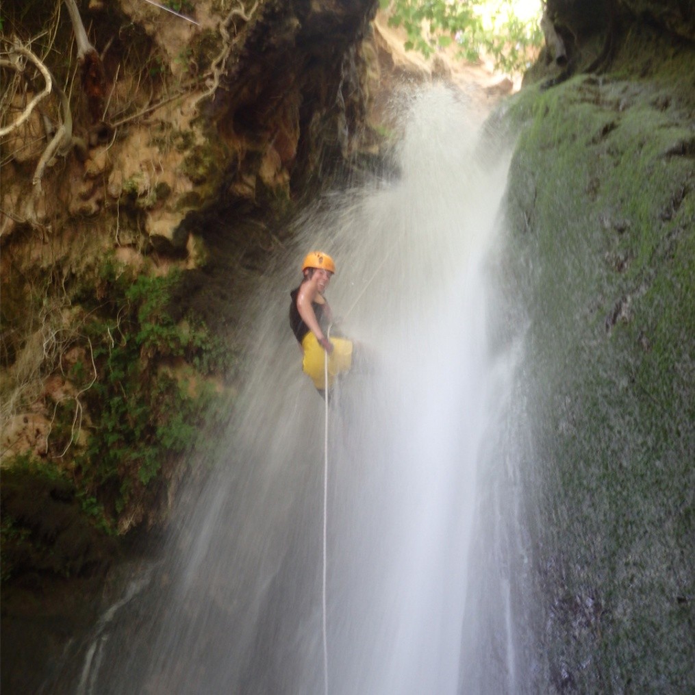 descenso de barrancos en barrancos acuáticos en Valencia